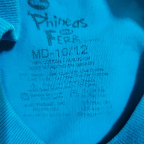 ⭐️ Phineas and Ferb tee - Picture 3 of 6